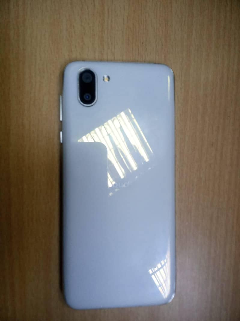 Sharp Aquos R2 2