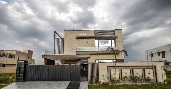 6-Bed Modern House For Sale at Hot Location Near Park Commercial Mosque Close to Dolmen Mall