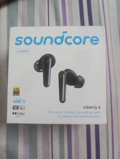 Sound Core Liberty 5 Airpods