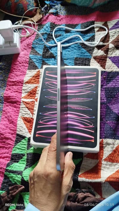 iPad pro M2  With box and charger Condition 10/9 128 GB  Pubg 120