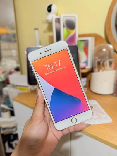 iphone 7 plus 128 GB  (no open no repair) (PTA approved) all ok