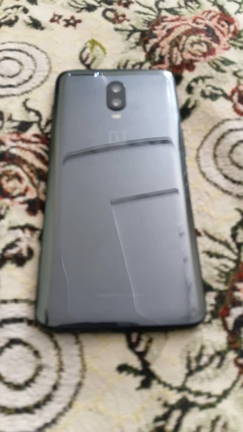 One Plus 6T 1