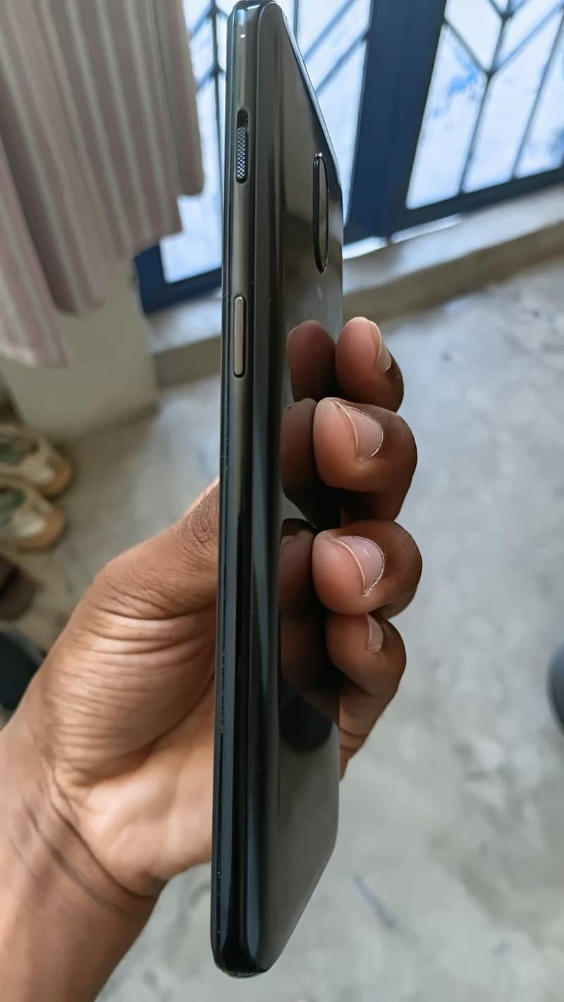 One Plus 6T 13
