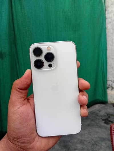 Apple iPhone 13 Pro