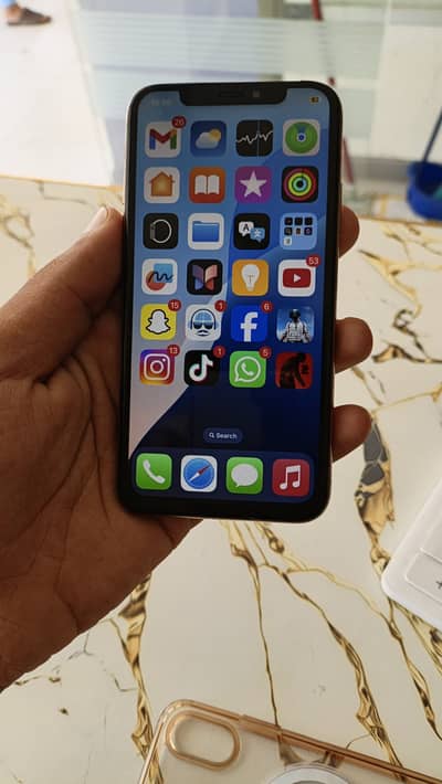 Apple iPhone XS