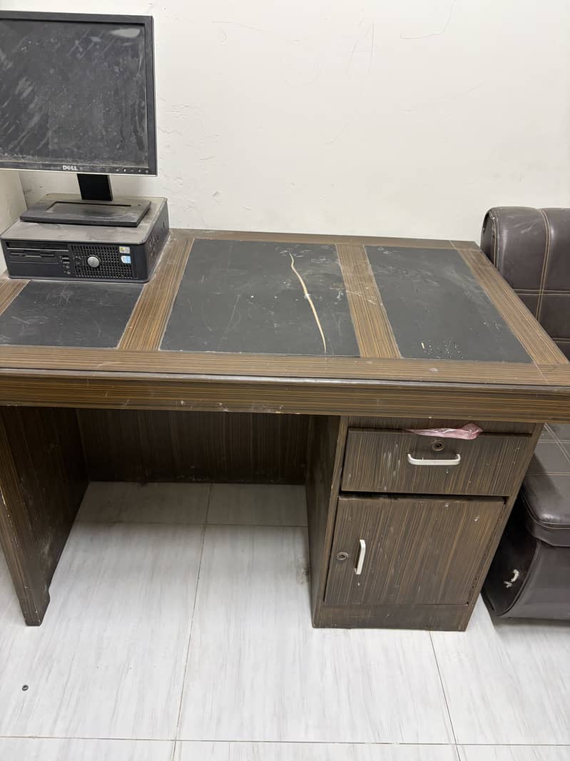 Office Table 0