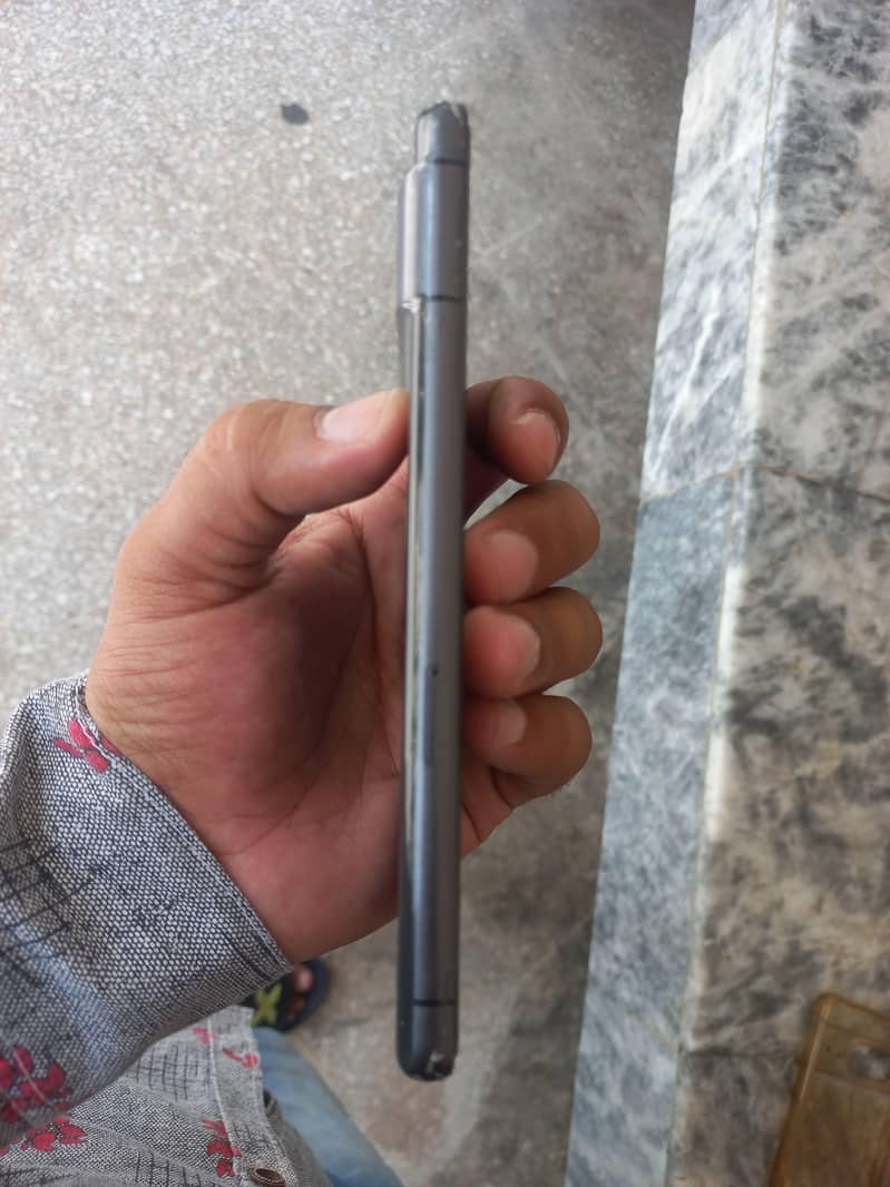 Google Pixel 7 4