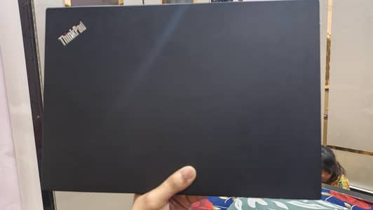 Lenovo Thinkpad T490 i5 8th Gen | 8/256 SSD | Original Type-C Charger