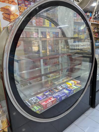 round shape cake chiller