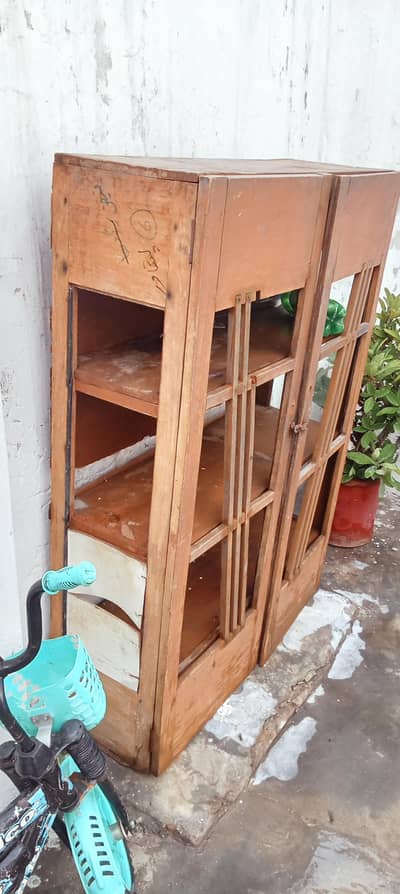 showcase Amirah for sale