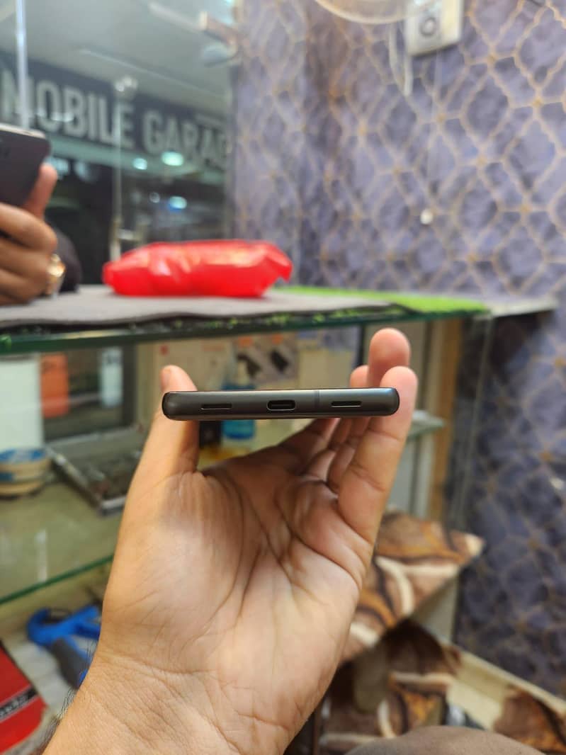 Google Pixel 7a 1