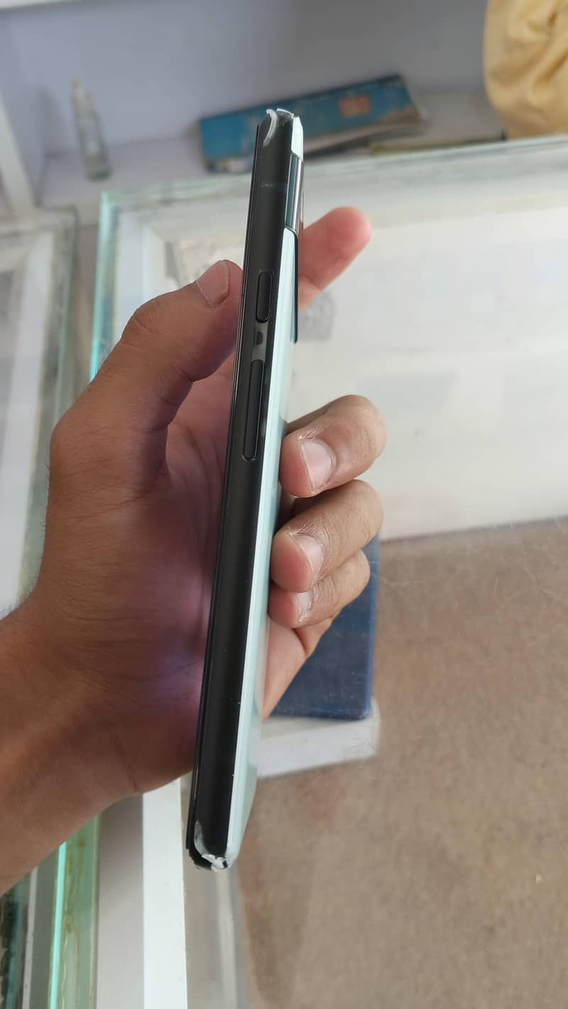 Google Pixel 6a 1