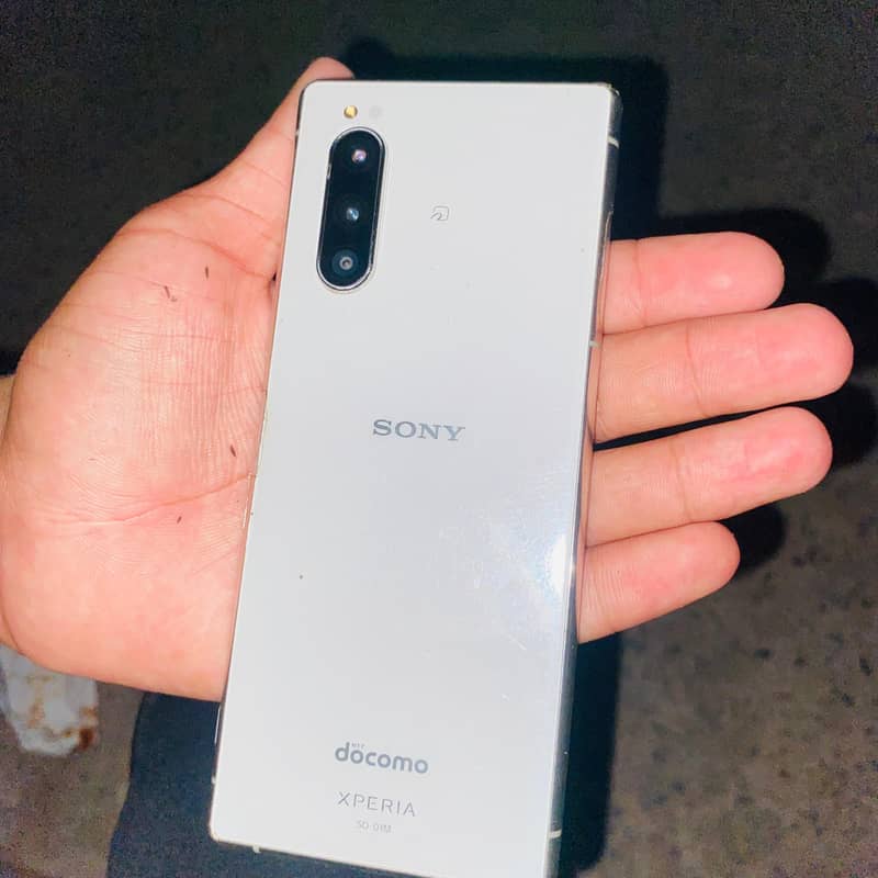 Sony 5 1