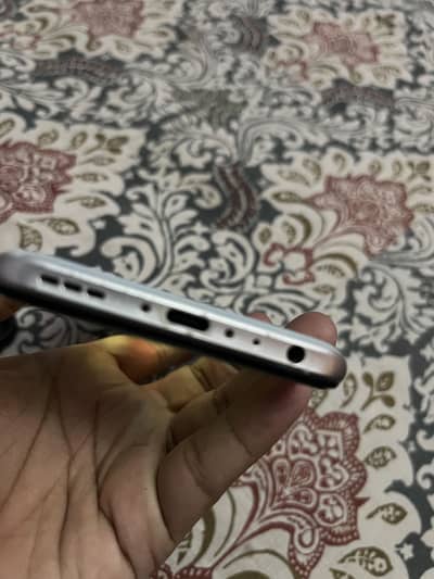 Vivo Y30 with box 64 jb