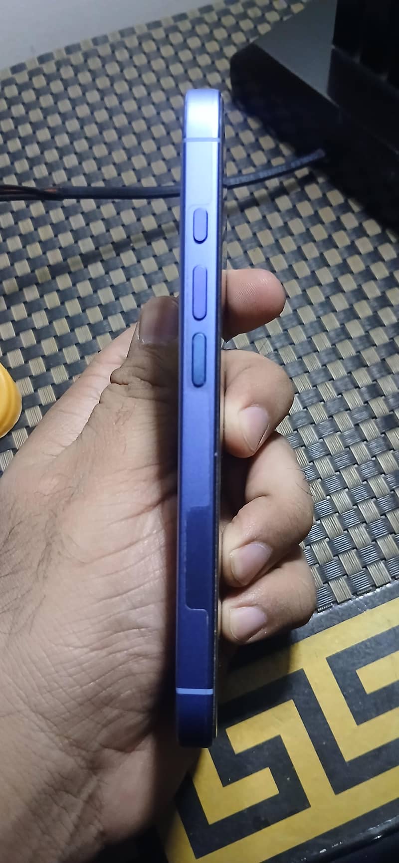 Apple iPhone 16 0