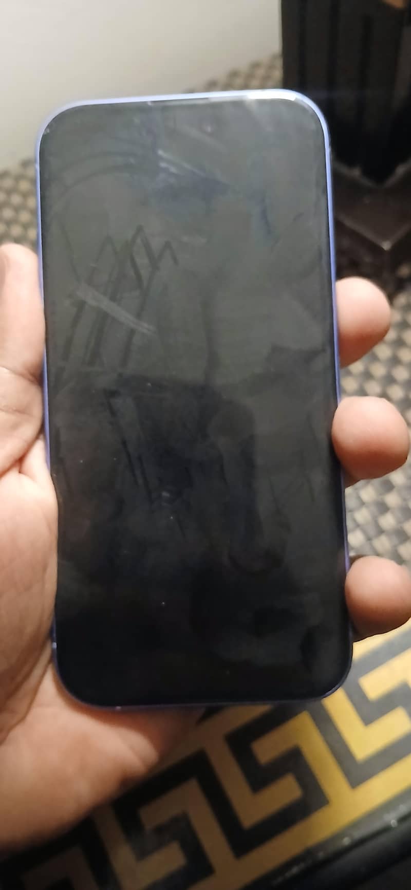 Apple iPhone 16 5