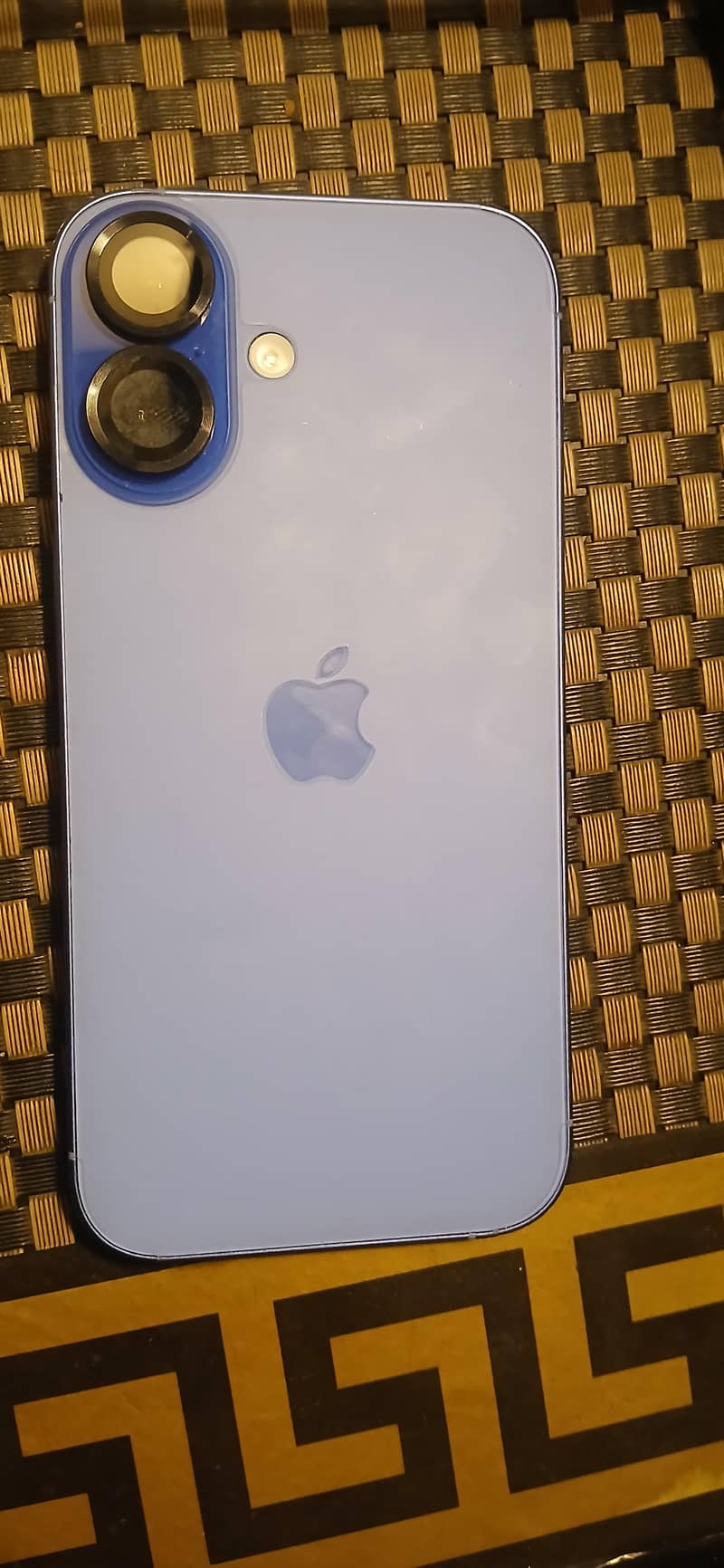 Apple iPhone 16 6