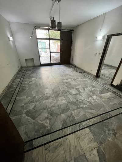 5 Marla Town House Available For Rent In Main Cantt.