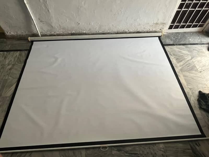 Manual Projector Screen 0