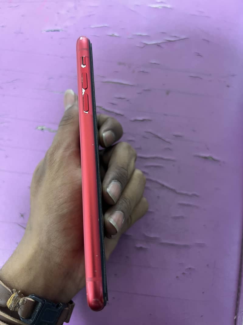 Apple iPhone 11 7