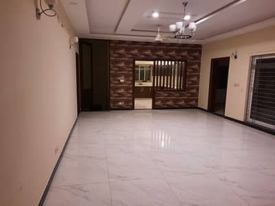 1 Kanal Lavish Upper Portion On Super Hot Location Of DHA Phase 5