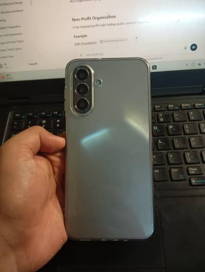 Samsung Mobile A17 BOX 4 DAYS USED full warranty (IPHONE COLOUR)