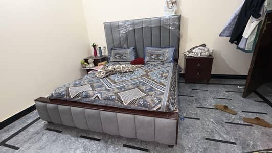 poshish bed set with 2 side tables