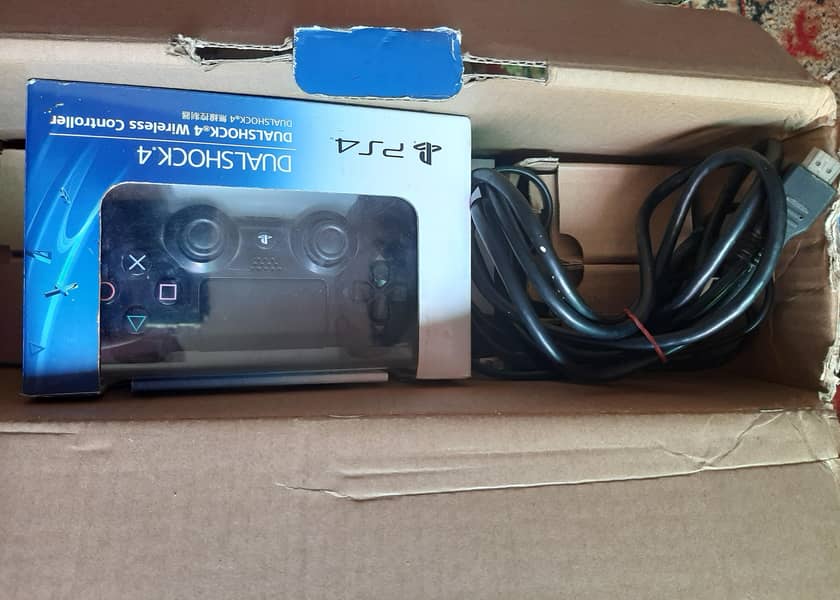 PS4 Console Bundle | 2 Controllers | Original | Fully Working 2