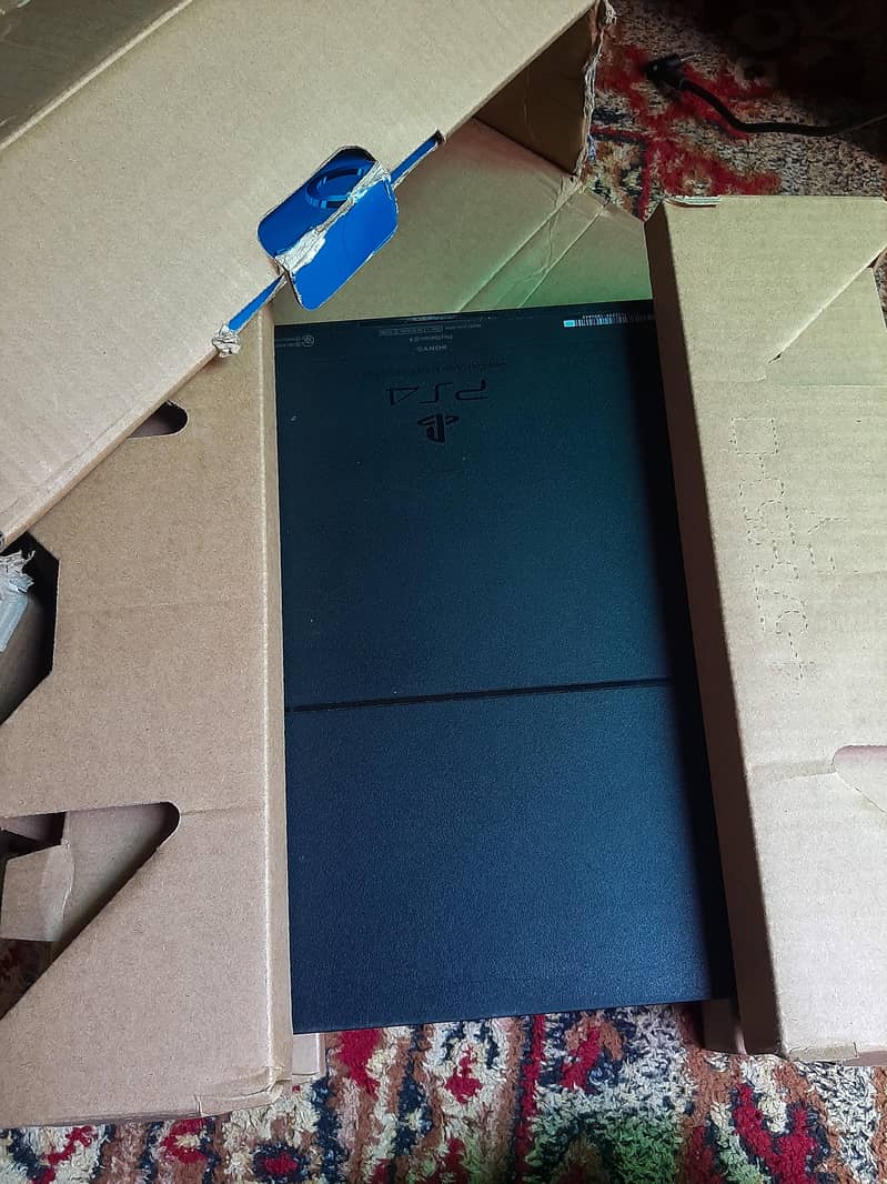 PS4 Console Bundle | 2 Controllers | Original | Fully Working 4
