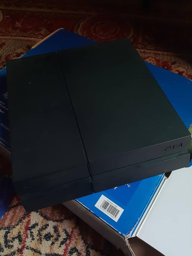PS4 Console Bundle | 2 Controllers | Original | Fully Working 7