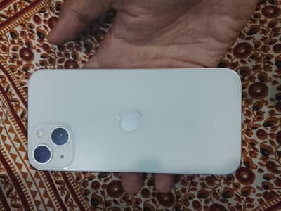 Apple iPhone 13
