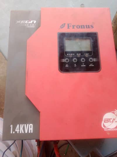 1.4 Soler inverter with lithium 12 volt betri