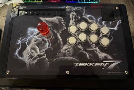Custom Hori Arcade stick. ONLY SERIOUS BUYERS. Price Negotiable.