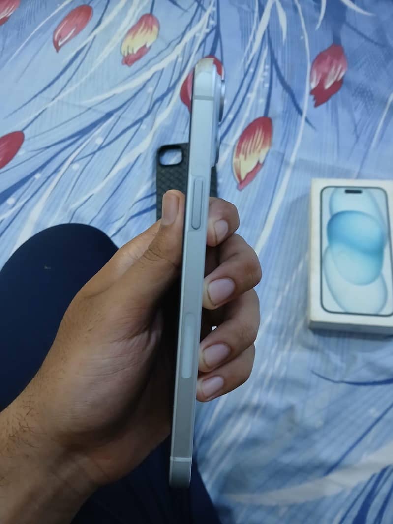 Apple iPhone 15 plus 2