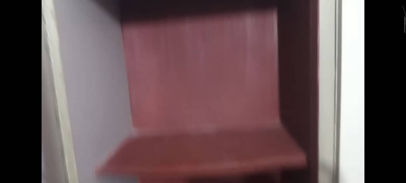 Almari 2