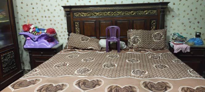 10/8 condition maki masjid furniture urgent sale