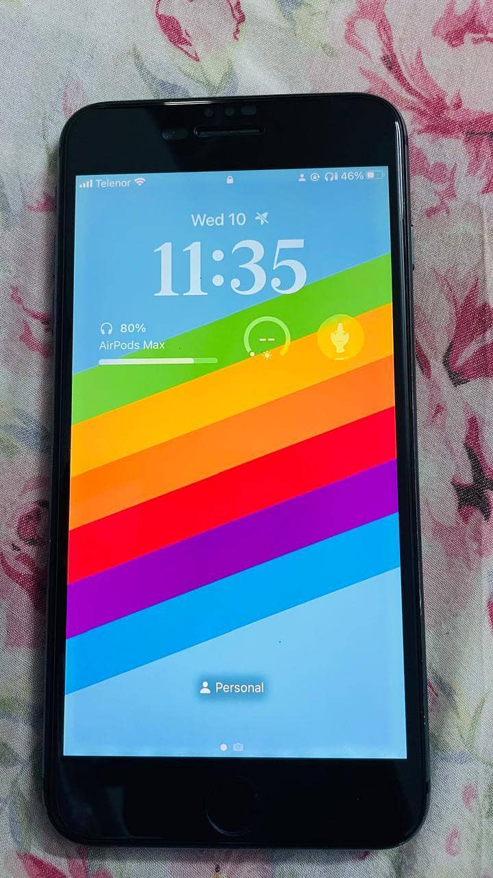 Apple iPhone 8 Plus 0