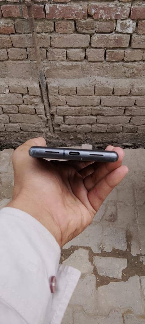Google Pixel 7 4