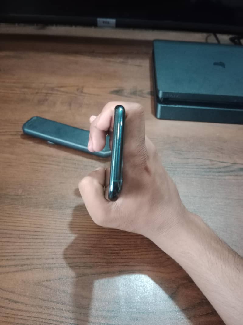 iphone 11 pro 6
