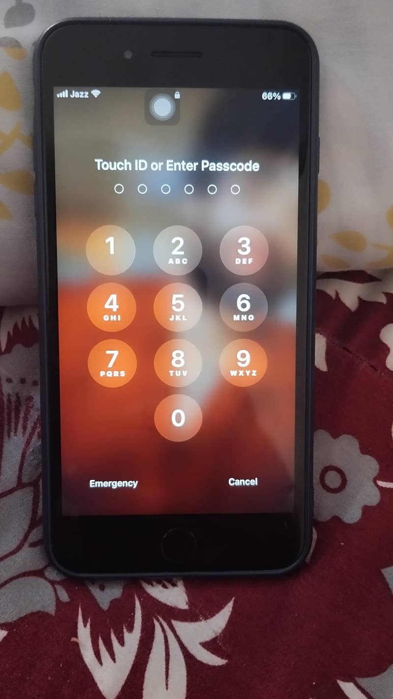 Apple iPhone 7 Plus 0
