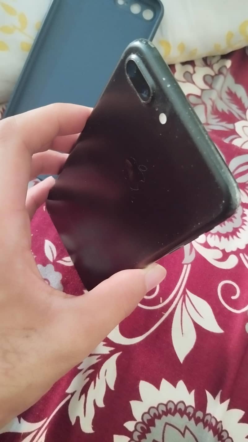 Apple iPhone 7 Plus 2