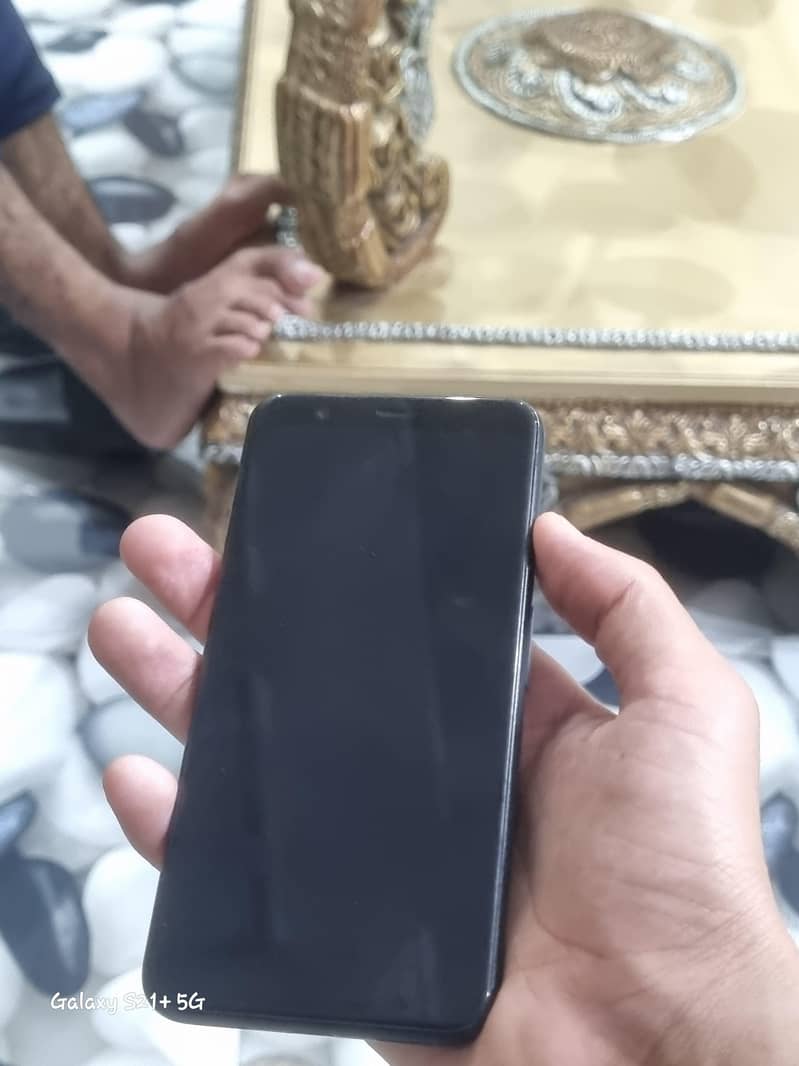 Google Pixel 4 3