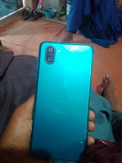 Sharp Aquos R3
