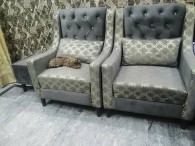 only 2 month use new brand high quality sofa choars
