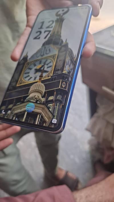 Vivo Y400