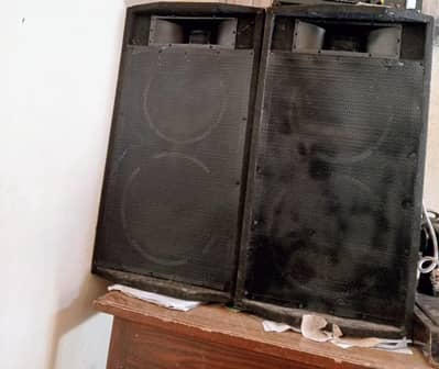 speakers