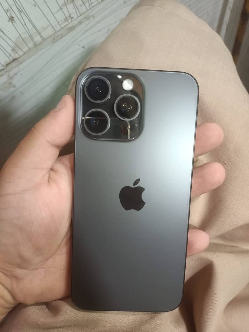 Iphone 15 pro max 0