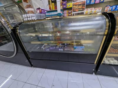 Cake display chiller