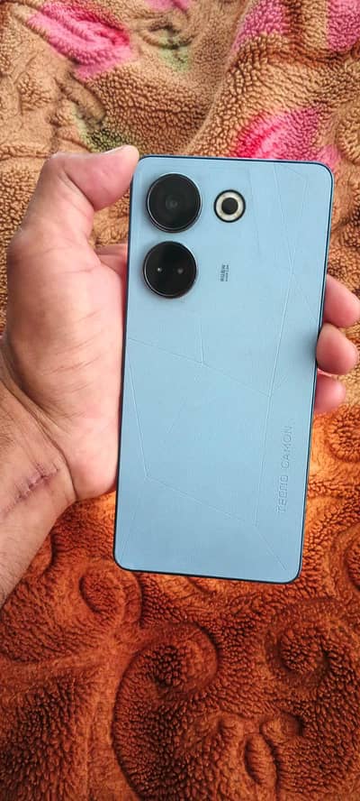 Tecno CAMON 20