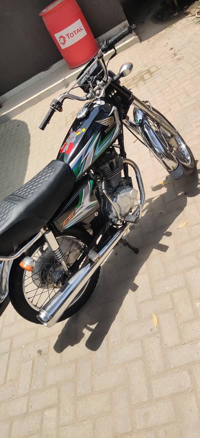 Honda 125 Model 2023 all Punjab number ha